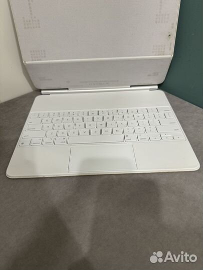 Apple Magic Keyboard 12.9 White