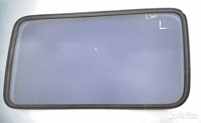 Мицубиси L300 Стекло кузова заднее левое