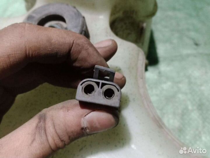 Бачок омывателя Volvo 940 седан 2.3I 1993