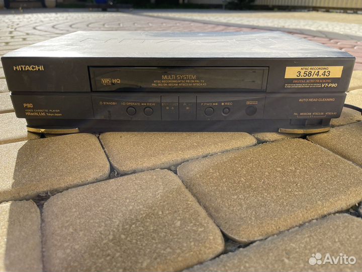 Видеомагнитофон hitachi
