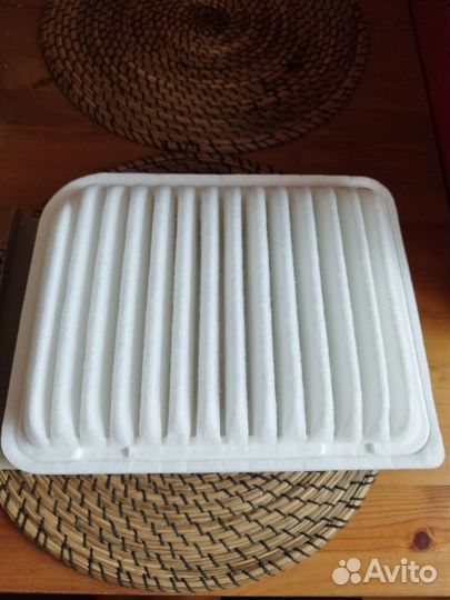 Воздушный фильтр оригинал Mitsubishi MR968274