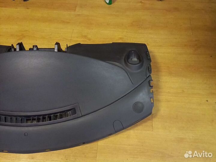 Торпедо на renault scenic2