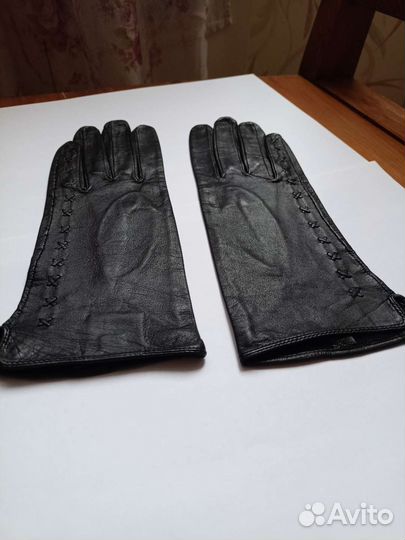 Перчатки женские кожаные демисезонные