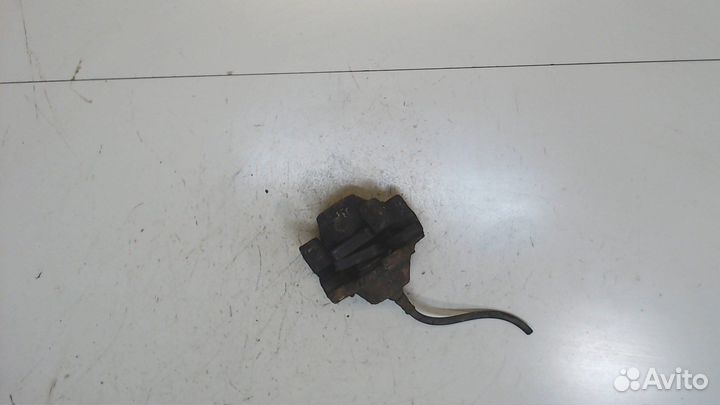 Суппорт Mercedes C W203, 2004