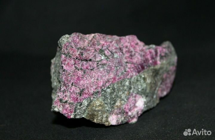 Эвдиалит 217