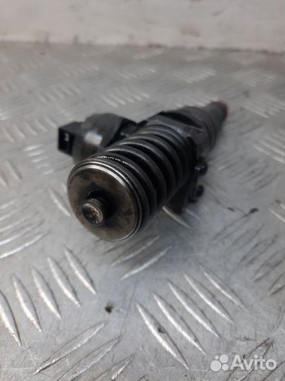 Форсунка Volkswagen Golf хэтчбек 1.9 BKC 2005