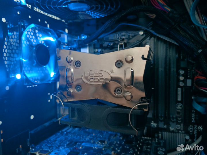 Игровой компьютер с монитором