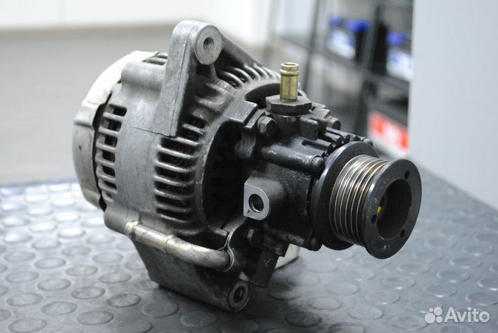 Генератор Land Rover Freelander 2.0 Diesel Di б/у