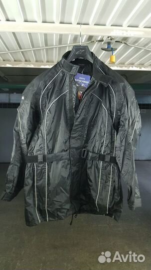 Непромокаемая куртка-дождевик Lookwell Hiker