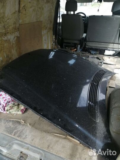 Продам капот W220