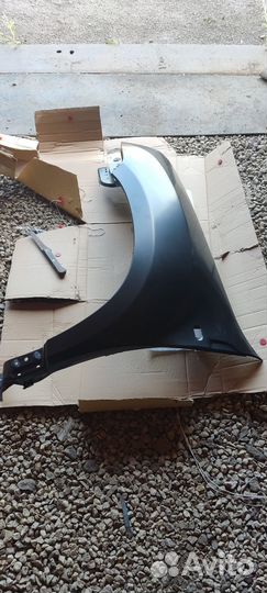 Крыло переднее левое renault duster