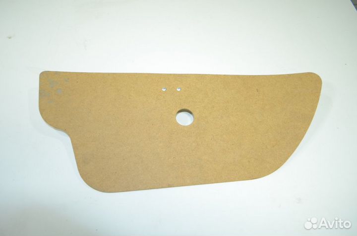 Панель отделки двери багажного отделения левый