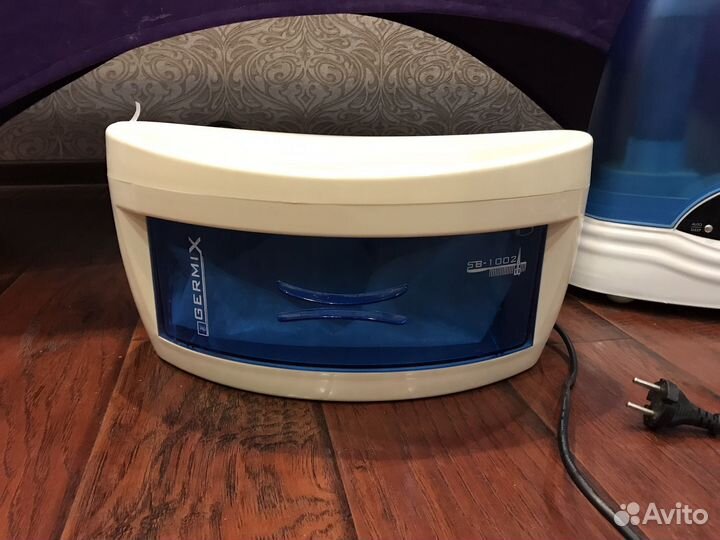 Кушетка,стул,стерилизатор,увлажнит. возд.,стол раб