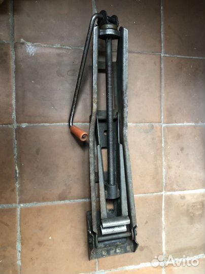 Домкрат СССР 0.5 т 1989 г