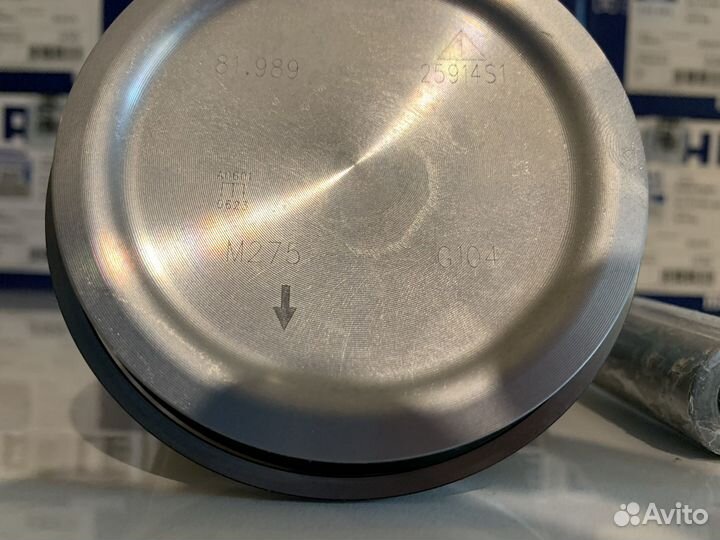 Поршень Mercedes M275