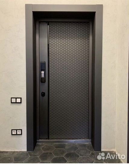 Двери входные