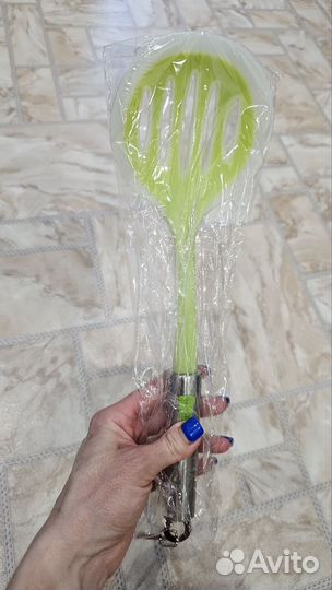 Лопатка кухонная новая