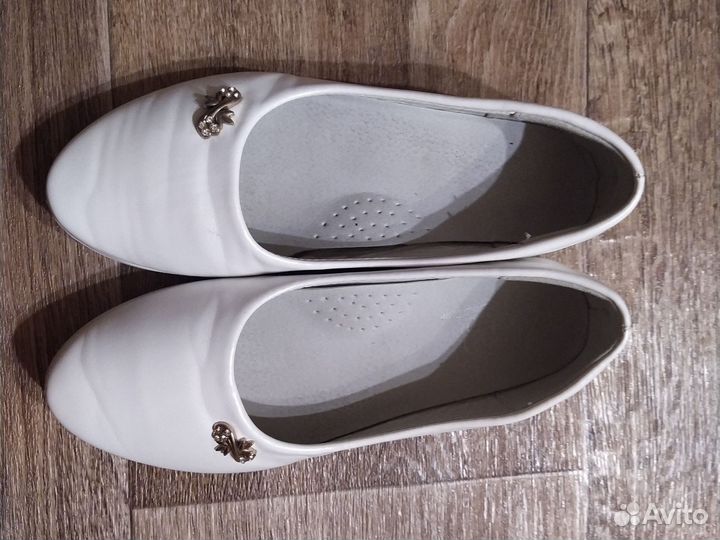 Белые туфли 32р