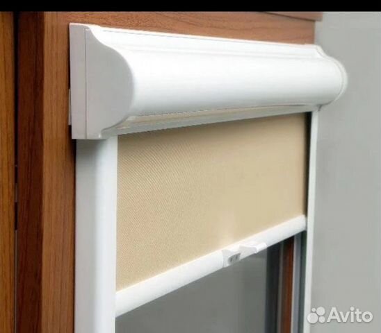 Рулонные шторы с направляющими