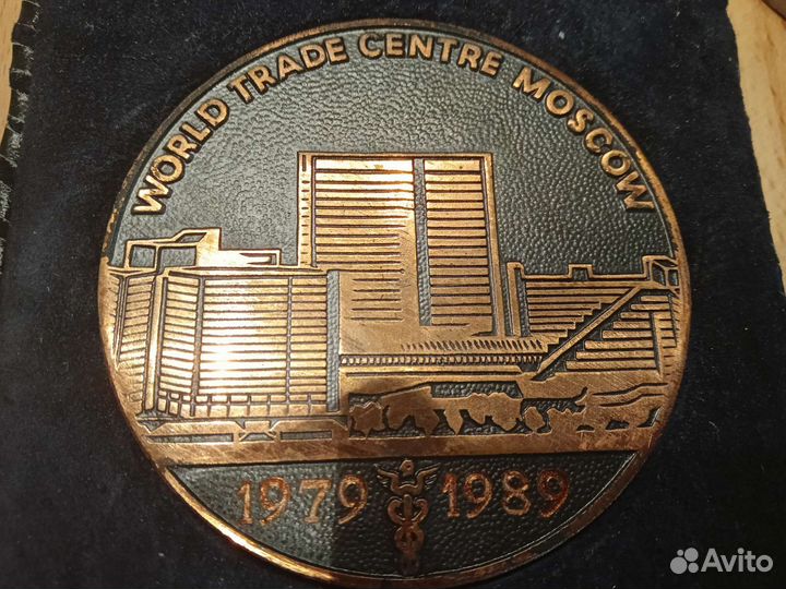 Настольные медали и жетоны