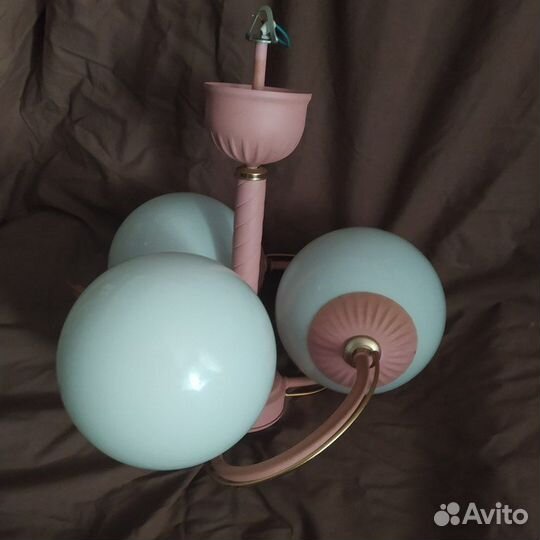 Люстра с шарообразными плафонами