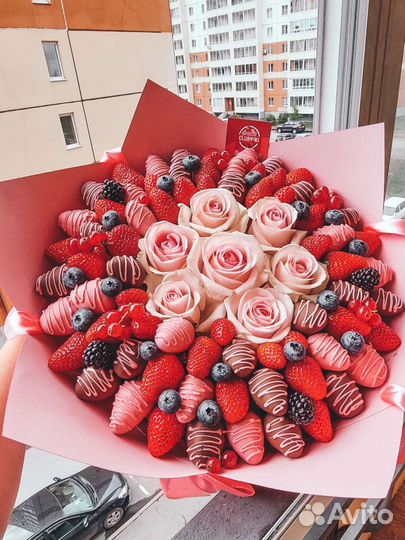 Букеты из клубники
