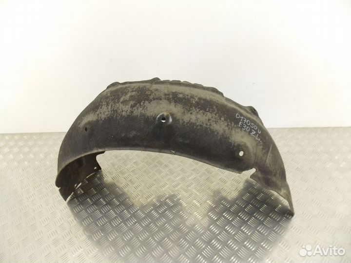 Защита крыла (подкрылок пластиковый) BMW F30/31