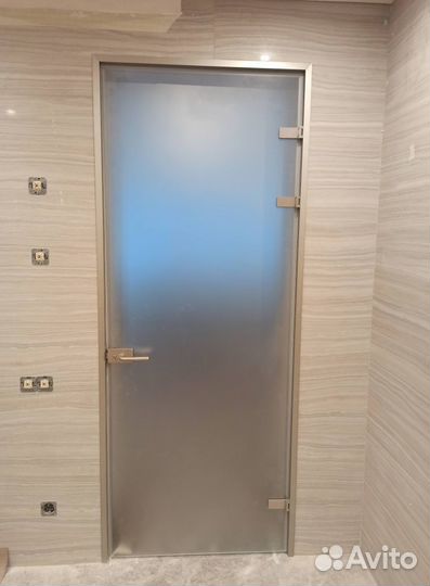 Стеклянная перегородка