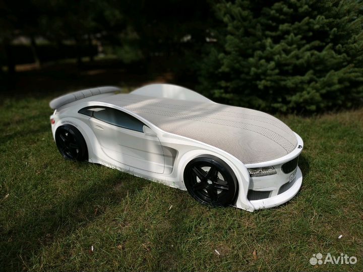 Кровать-машина бмв белая