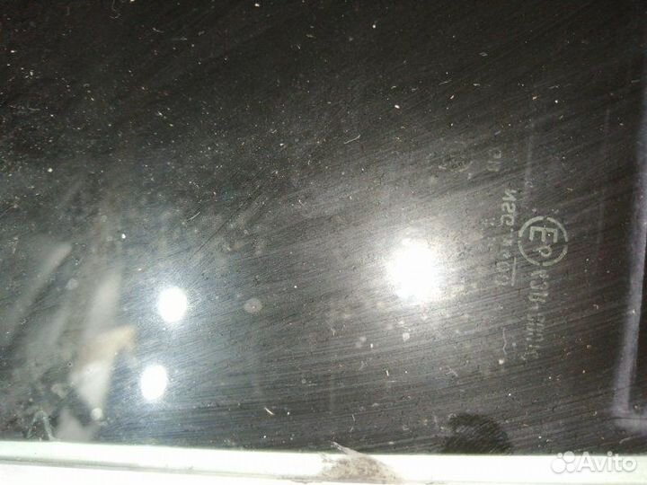 Стекло двери заднее правое Toyota Camry XV40