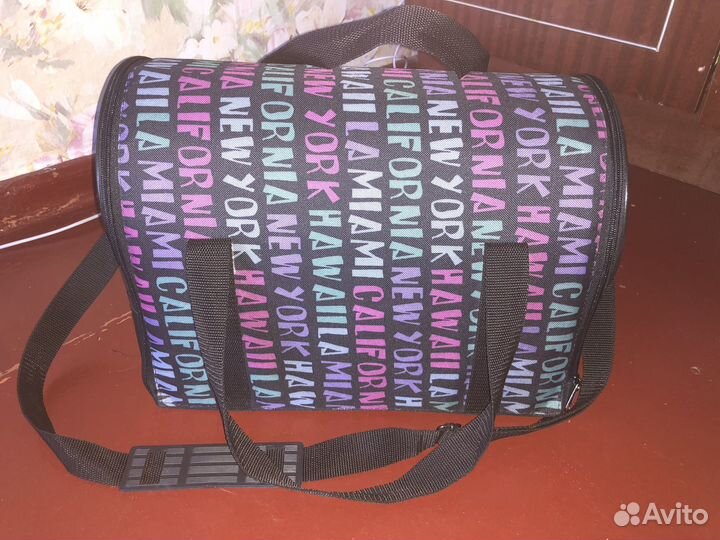 Сумка - переноска для своего питомца