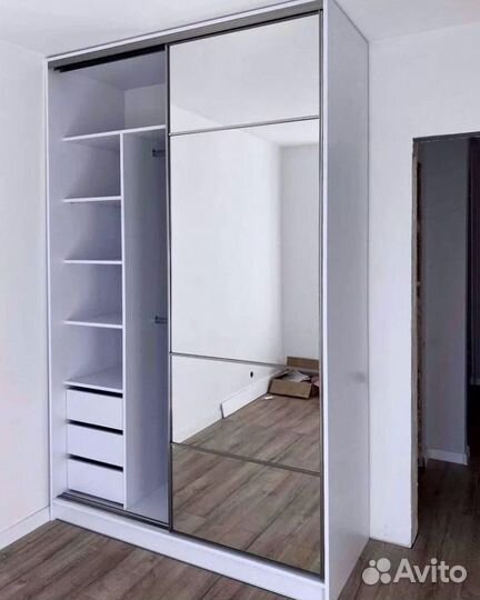 Стильный шкаф купе