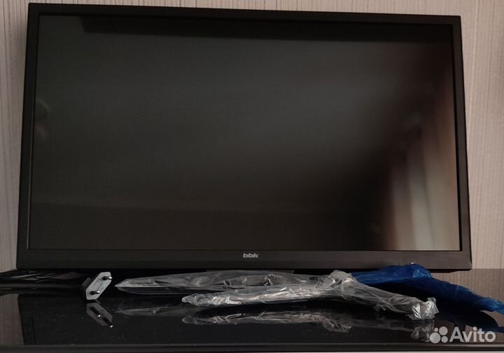 Телевизор SMART tv 24 BBK