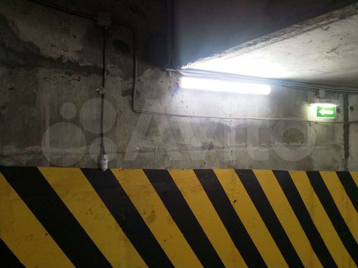 Машиноместо, 17 м²