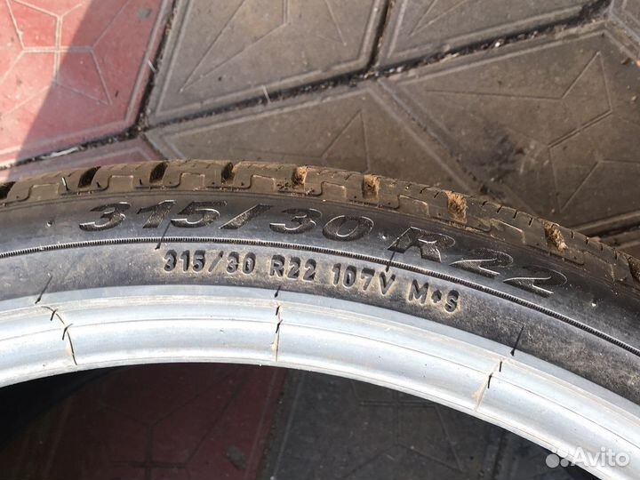 Pirelli Scorpion Winter 315/30 R22