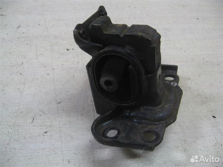 Опора (подушка) кпп Toyota Avensis T27 2011