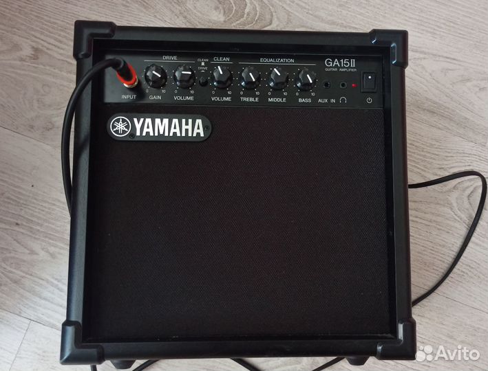 Комбик Yamaha GA-15 II (гитарный, 15W)