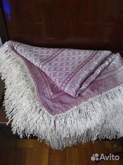 Скатерть СССР, старинная, с бахромой, шелковистая