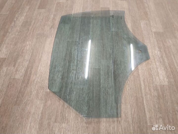 Стекло двери задней правой Ford Mondeo 4 2007-2015