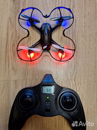 Квадрокоптер Hubsan X4 H107P Plus