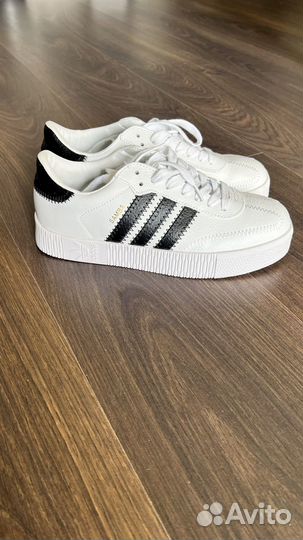 Кроссовки adidas samba белые