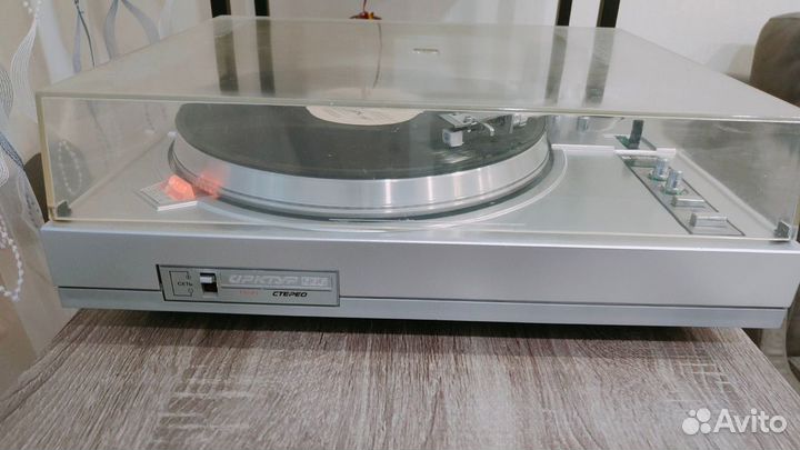 Проигрыватель винила
