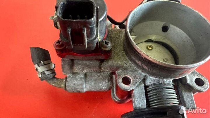 Дроссельная заслонка Mitsubishi Lancer Cedia CS2A