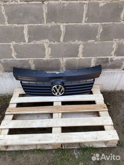 Решётка на Volkswagen Transporter T5