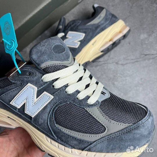 Кроссовки New Balance 2002R