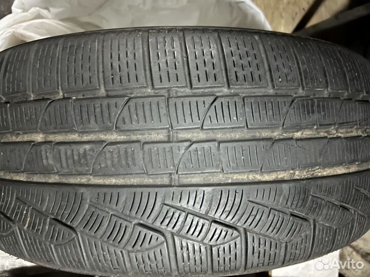 Pirelli Winter Sottozero 210 245/45 R19