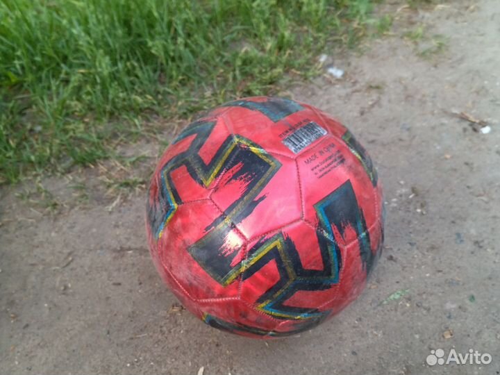 Футбольный мяч
