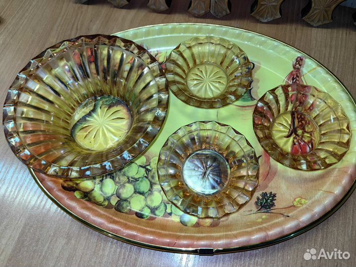 Стеклянные блюдца