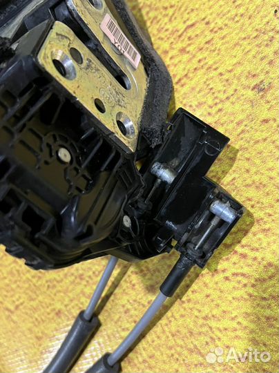 Замок задней правой двери cerato 3