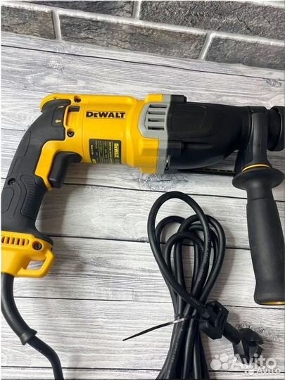 Перфоратор Dewalt